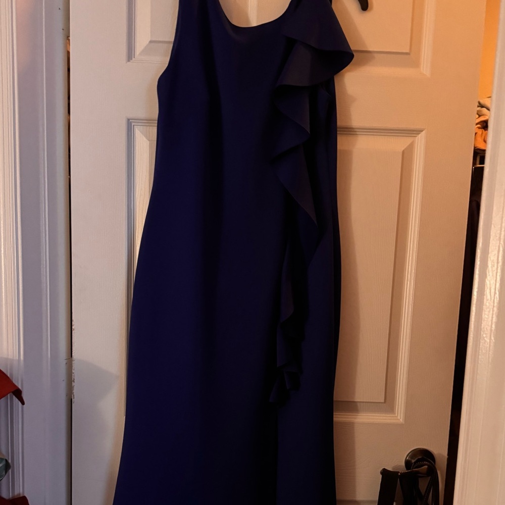 Light blue long gown new, size 14 petite (5.5) stretch material fits great